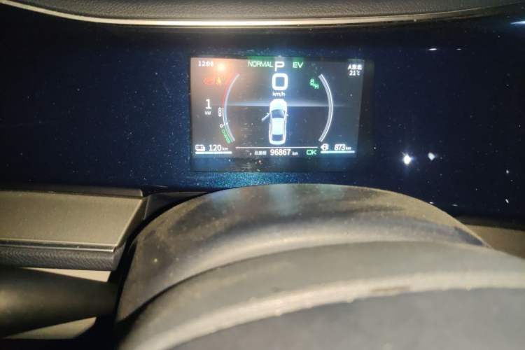 Used BYD Qin PLUS 2021 DM-i 120KM Flagship Model Odometer Close Up