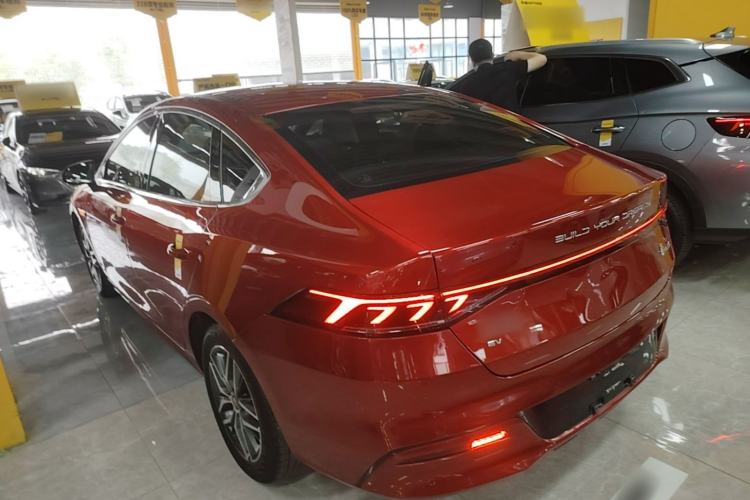 Used BYD Qin PLUS 2021 EV 500KM Premium Model Rear Left 45 Deg