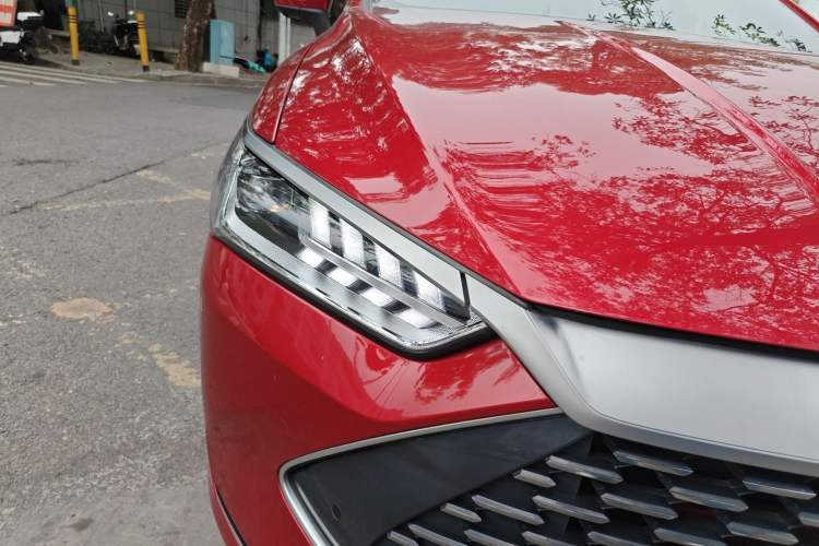 Used BYD Qin PLUS 2021 DM-i 120KM Flagship Model Right Front Headlight