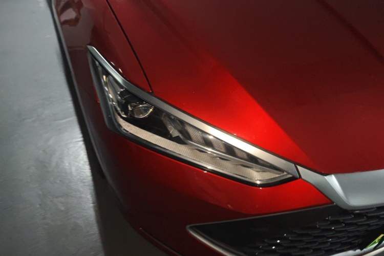 Used BYD Qin PLUS 2021 DM-i 120KM Prestige Model Right Front Headlight