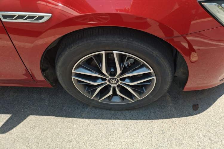 Used BYD Qin PLUS 2021 DM-i 55KM Flagship Model Right Front Wheel Hub