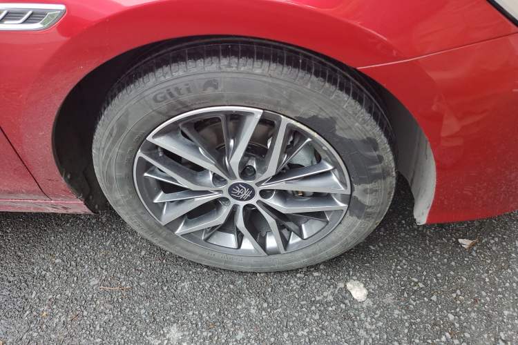 Used BYD Qin PLUS 2021 DM-i 55KM Flagship Model Right Front Wheel Hub