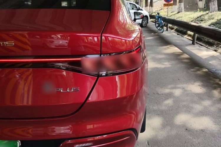 Used BYD Qin PLUS 2021 EV 400KM Luxury Model Right Rear Taillight