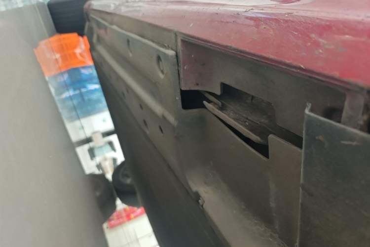 Used BYD Qin PLUS 2021 EV 500KM Luxury Model Right Side Sill