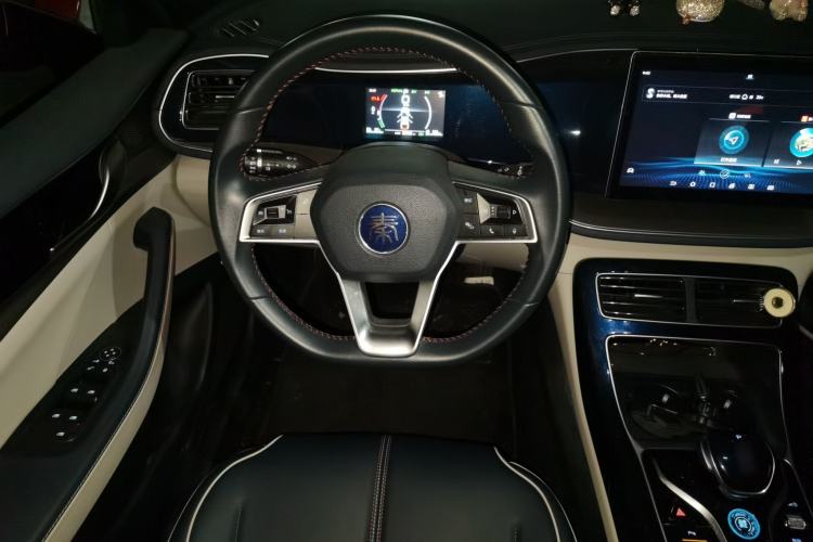Used BYD Qin PLUS 2021 DM-i 120KM Prestige Model Steering Wheel