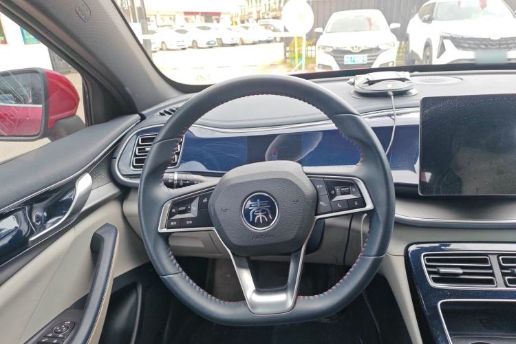 Used BYD Qin PLUS 2021 DM-i 55KM Prestige Model Steering Wheel