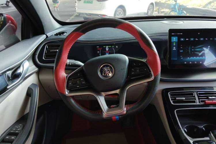 Used BYD Qin PLUS 2021 EV 400KM Luxury Model Steering Wheel