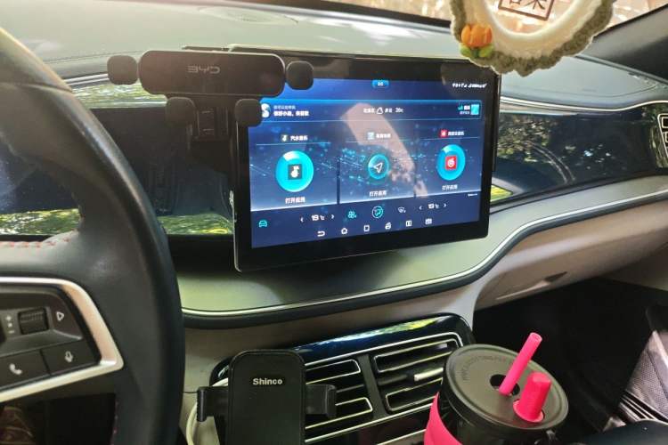 Used BYD Qin PLUS 2021 DM-i 55KM Flagship Model Audio And AC Panel