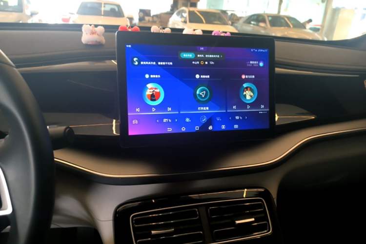 Used BYD Qin PLUS 2021 DM-i 55KM Flagship Model Audio And AC Panel