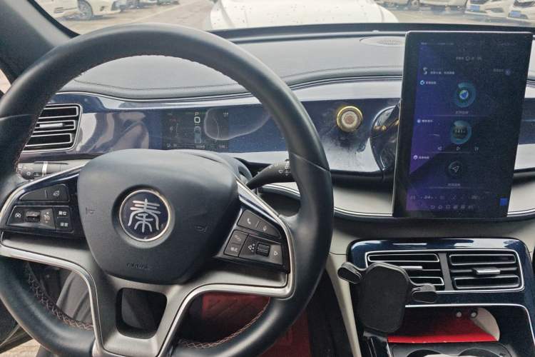 Used BYD Qin PLUS 2021 EV 500KM Luxury Model Audio And AC Panel