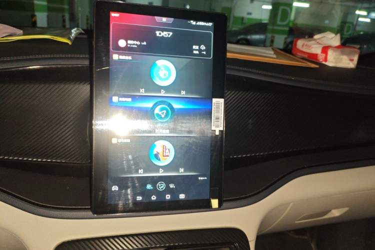Used BYD Qin PLUS 2021 DM-i 55KM Prestige Model Audio And AC Panel