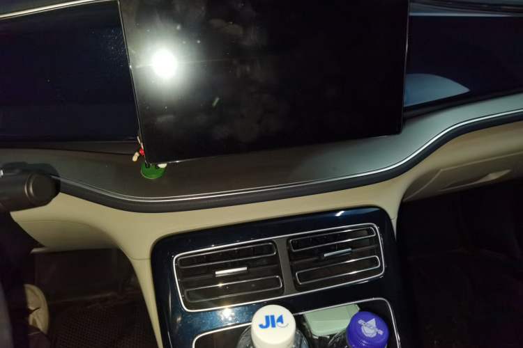 Used BYD Qin PLUS 2021 DM-i 55KM Flagship Model Audio And AC Panel