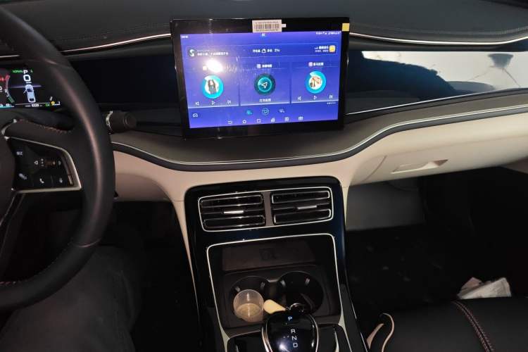 Used BYD Qin PLUS 2021 DM-i 55KM Flagship Model Audio And AC Panel