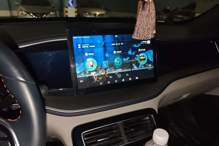 Used BYD Qin PLUS 2021 EV 500KM Luxury Model Audio And AC Panel