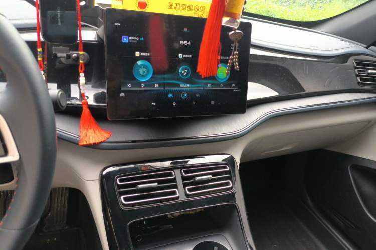 Used BYD Qin PLUS 2021 DM-i 55KM Prestige Model Audio And AC Panel
