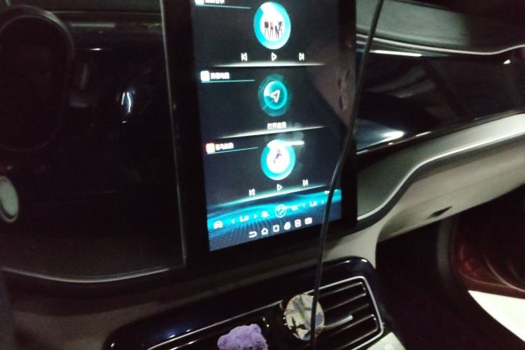 Used BYD Qin PLUS 2021 DM-i 120KM Prestige Model Audio And AC Panel