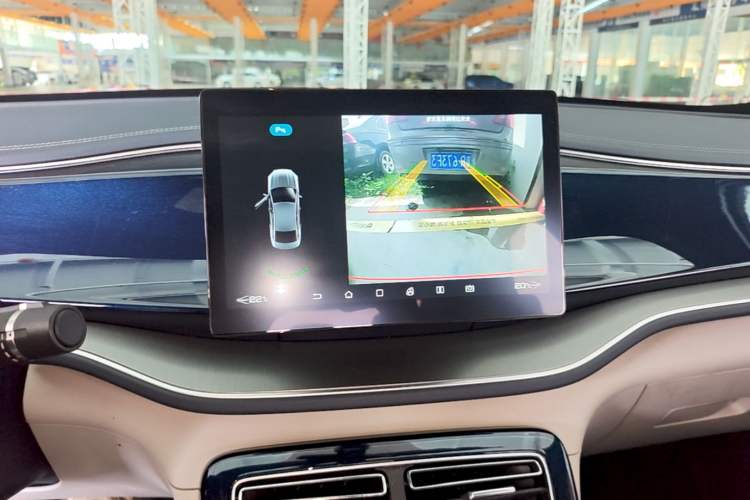 Used BYD Qin PLUS 2021 DM-i 55KM Flagship Model Audio And AC Panel