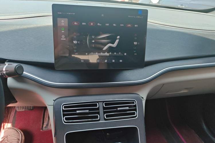 Used BYD Qin PLUS 2021 EV 500KM Luxury Model Audio And AC Panel