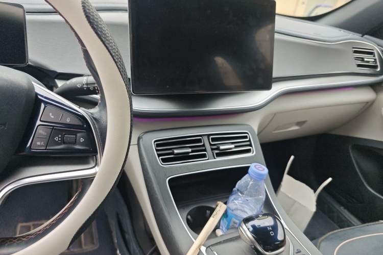 Used BYD Qin PLUS 2021 DM-i 120KM Flagship Model Audio And AC Panel