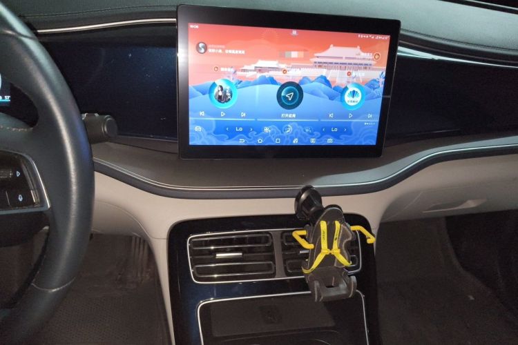 Used BYD Qin PLUS 2021 DM-i 55KM Flagship Model Audio And AC Panel