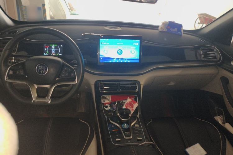 Used BYD Qin PLUS 2021 EV 500KM Luxury Model Center Console