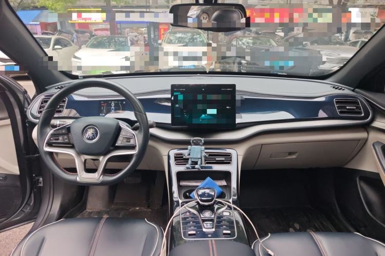 Used BYD Qin PLUS 2021 EV 400KM Luxury Model Center Console