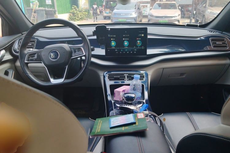 Used BYD Qin PLUS 2021 DM-i 120KM Prestige Model Center Console