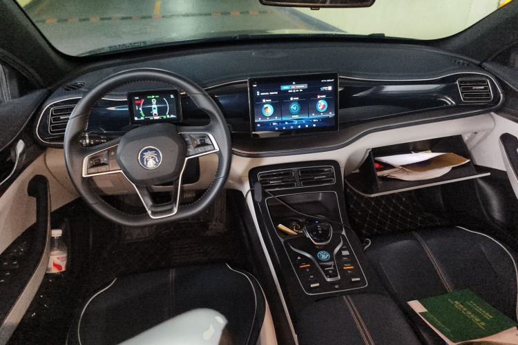 Used BYD Qin PLUS 2021 DM-i 55KM Flagship Model Center Console