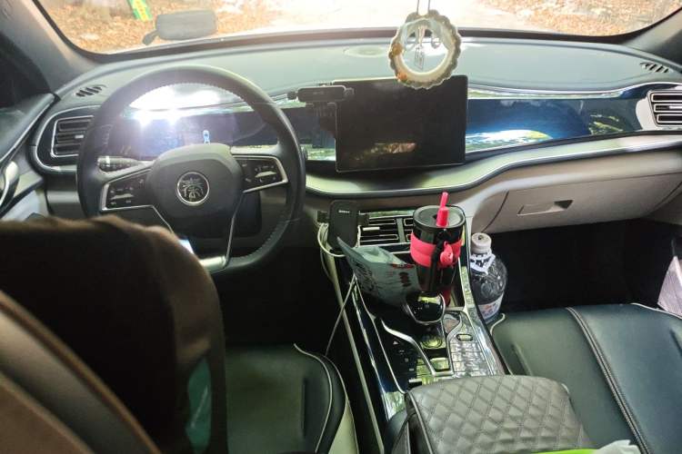 Used BYD Qin PLUS 2021 DM-i 55KM Flagship Model Center Console