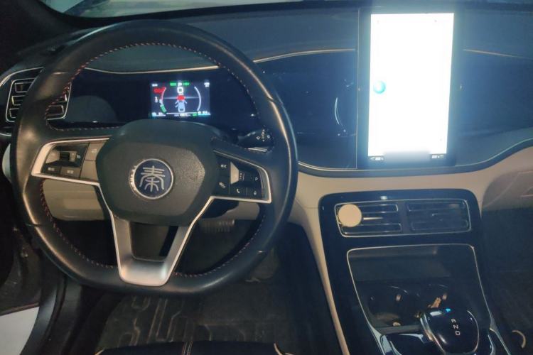 Used BYD Qin PLUS 2021 DM-i 55KM Flagship Model Center Console