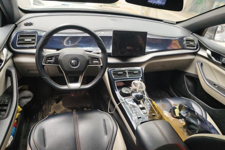 Used BYD Qin PLUS 2021 DM-i 55KM Flagship Model Center Console