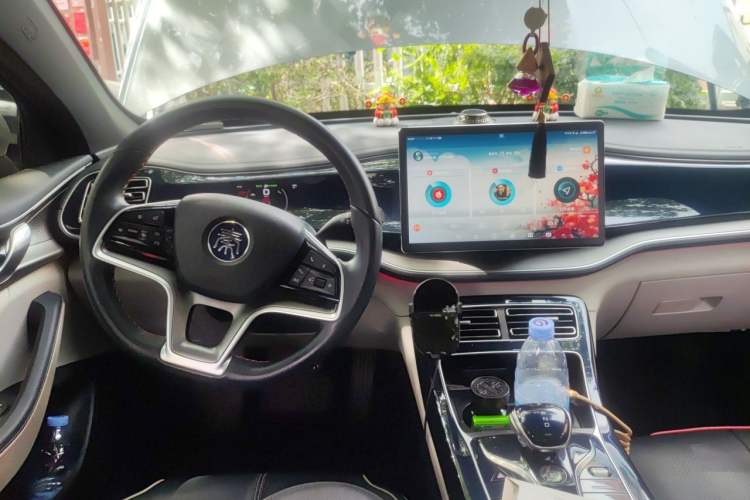 Used BYD Qin PLUS 2021 EV 600KM Flagship Model Center Console