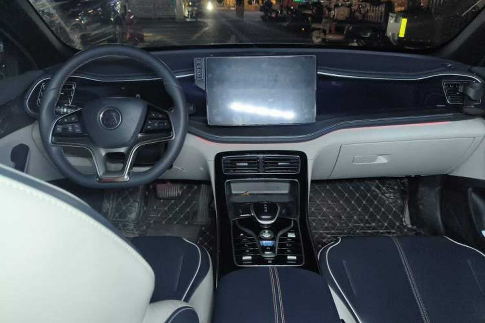 Used BYD Qin PLUS 2021 EV 600KM Flagship Model Center Console