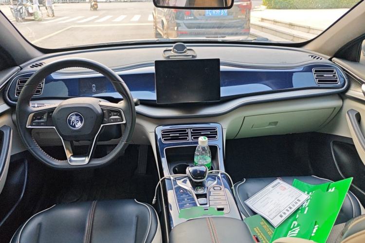 Used BYD Qin PLUS 2021 DM-i 120KM Prestige Model Center Console