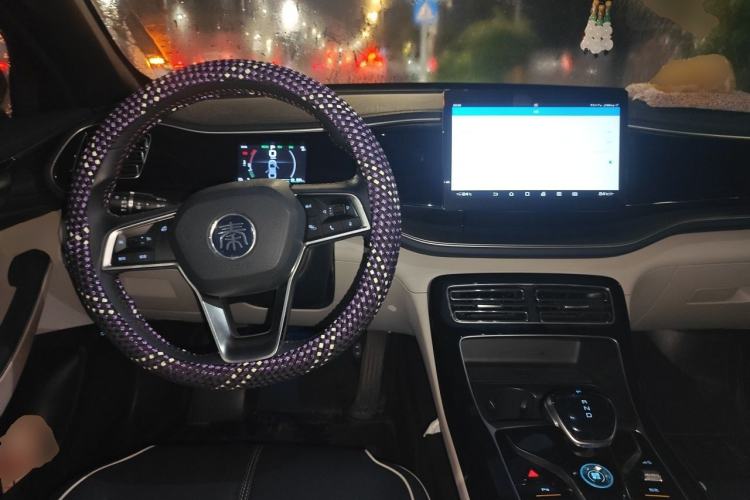 Used BYD Qin PLUS 2021 DM-i 55KM Flagship Model Center Console