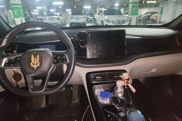 Used BYD Qin PLUS 2021 DM-i 55KM Flagship Model Center Console