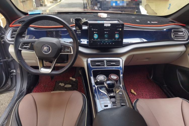 Used BYD Qin PLUS 2021 DM-i 120KM Prestige Model Center Console