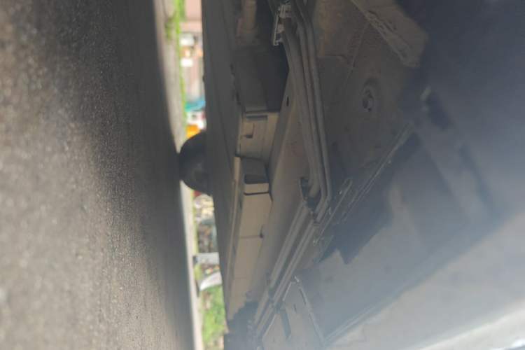Used BYD Qin PLUS 2021 DM-i 120KM Flagship Model Chassis Front Left