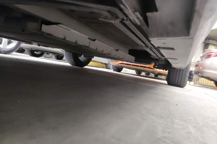 Used BYD Qin PLUS 2021 DM-i 120KM Prestige Model Chassis Front Left
