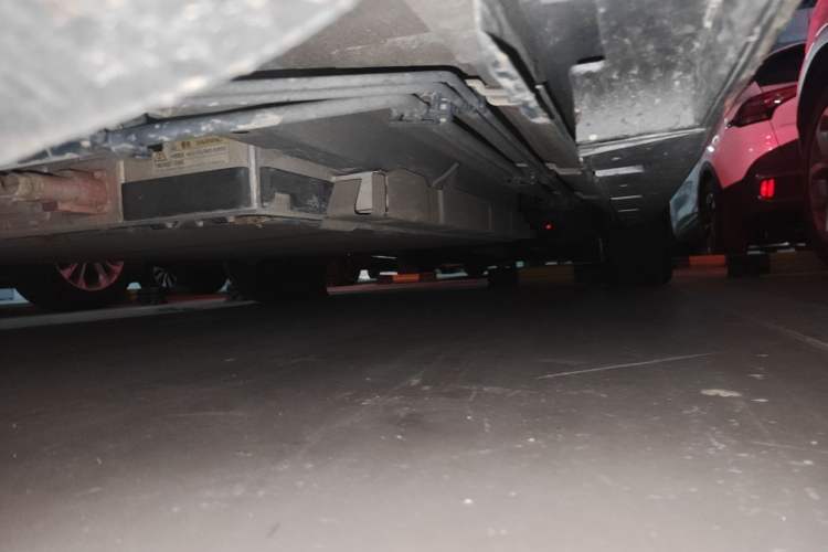 Used BYD Qin PLUS 2021 DM-i 120KM Prestige Model Chassis Front Left