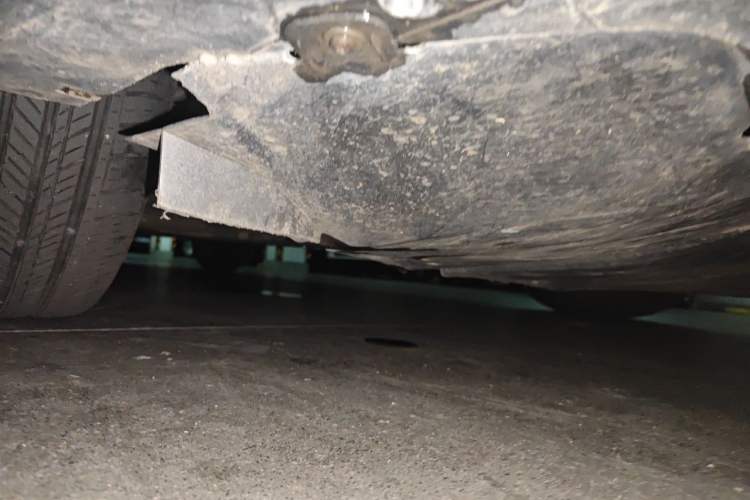 Used BYD Qin PLUS 2021 DM-i 55KM Flagship Model Chassis Front Right