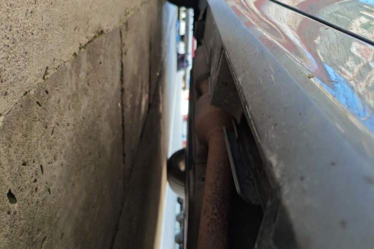 Used BYD Qin PLUS 2021 DM-i 120KM Flagship Model Chassis Front Right