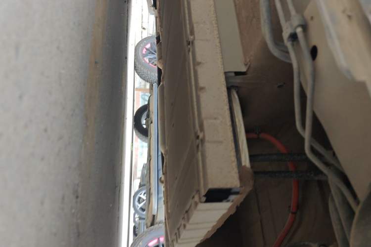 Used BYD Qin PLUS 2021 DM-i 55KM Flagship Model Chassis Front Right