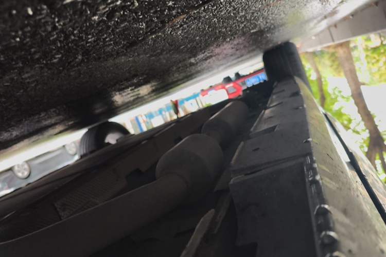 Used BYD Qin PLUS 2021 DM-i 55KM Flagship Model Chassis Front Right