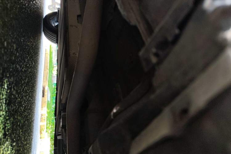 Used BYD Qin PLUS 2021 DM-i 55KM Flagship Model Chassis Front Right
