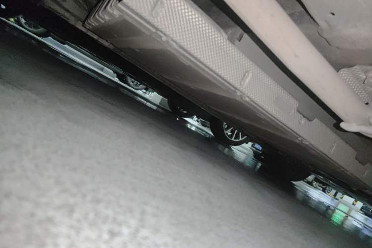 Used BYD Qin PLUS 2021 DM-i 55KM Flagship Model Chassis Rear Right