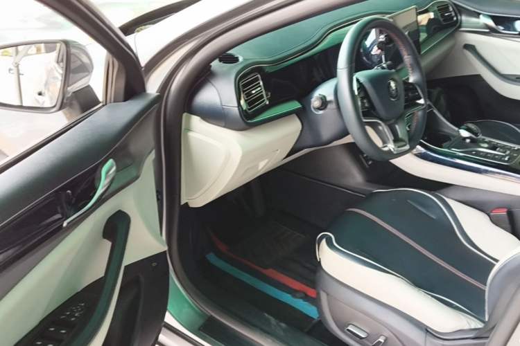 Used BYD Qin PLUS 2021 EV 500KM Luxury Model Driver Seat