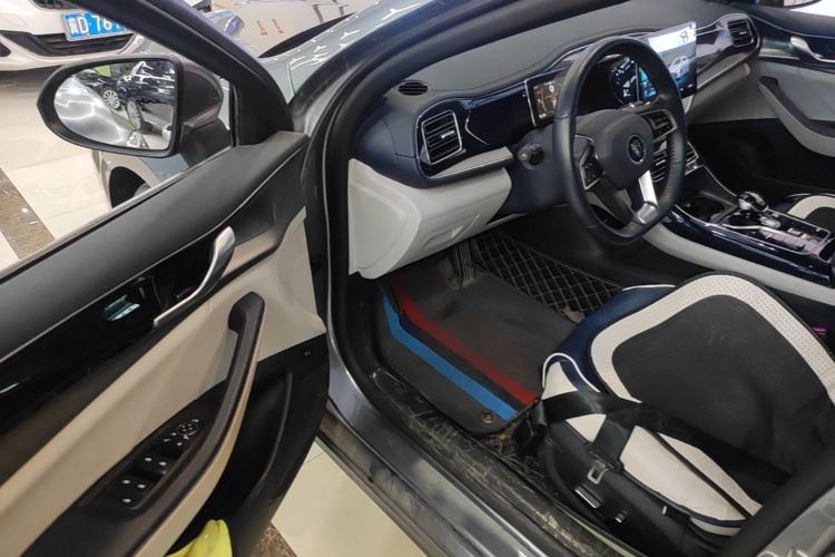 Used BYD Qin PLUS 2021 DM-i 55KM Flagship Model Driver Seat