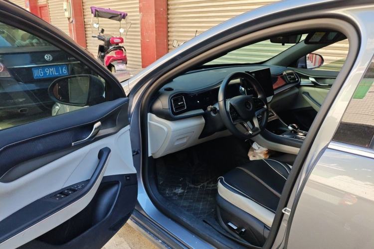 Used BYD Qin PLUS 2021 DM-i 120KM Flagship Model Driver Seat