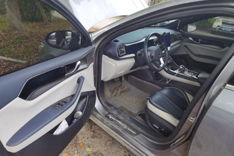 Used BYD Qin PLUS 2021 DM-i 55KM Flagship Model Driver Seat